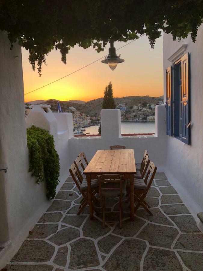 Plesner House, Symi Greeceヴィラ エクステリア 写真